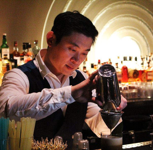 aaron kim head bartender
